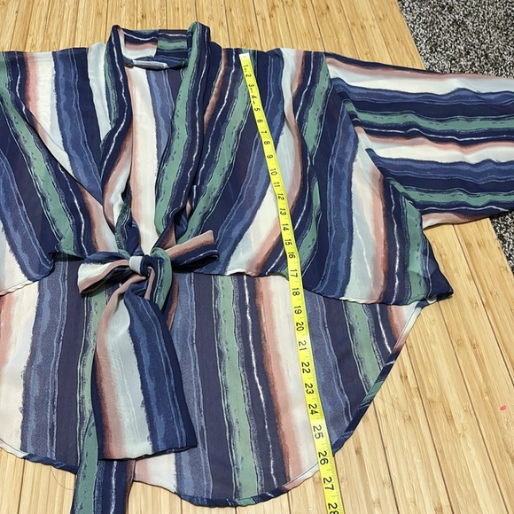 Women’s chiffon drape blouse. With tie front and balloon sleeves size S. - Picture 5 of 7